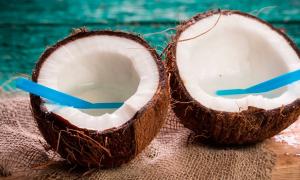 Как открыть кокос правильно, легко и красиво